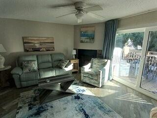 Image 18 of 46 For 2700 Gulf Boulevard 2