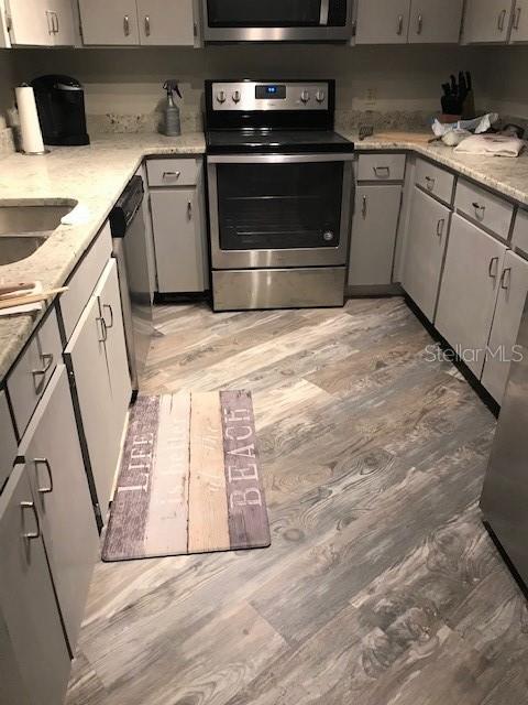 Image 25 of 46 For 2700 Gulf Boulevard 2