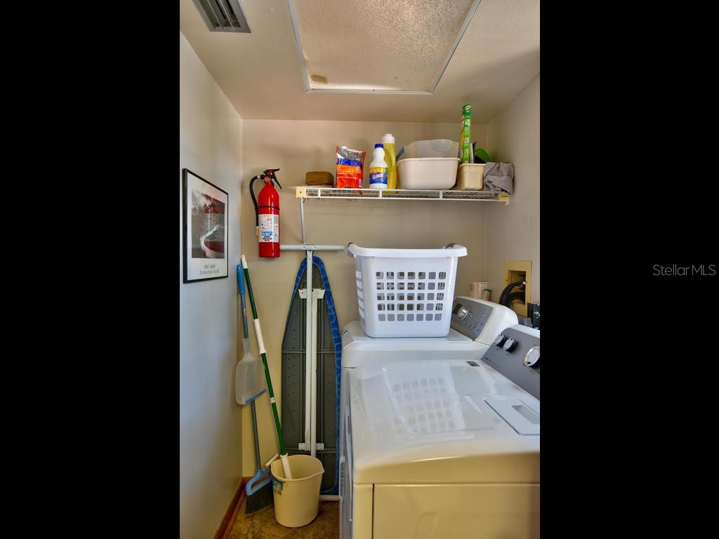 Image 27 of 46 For 2700 Gulf Boulevard 2