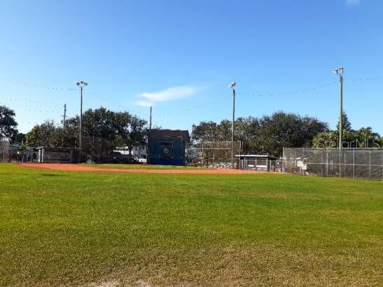 Image 36 of 46 For 2700 Gulf Boulevard 2