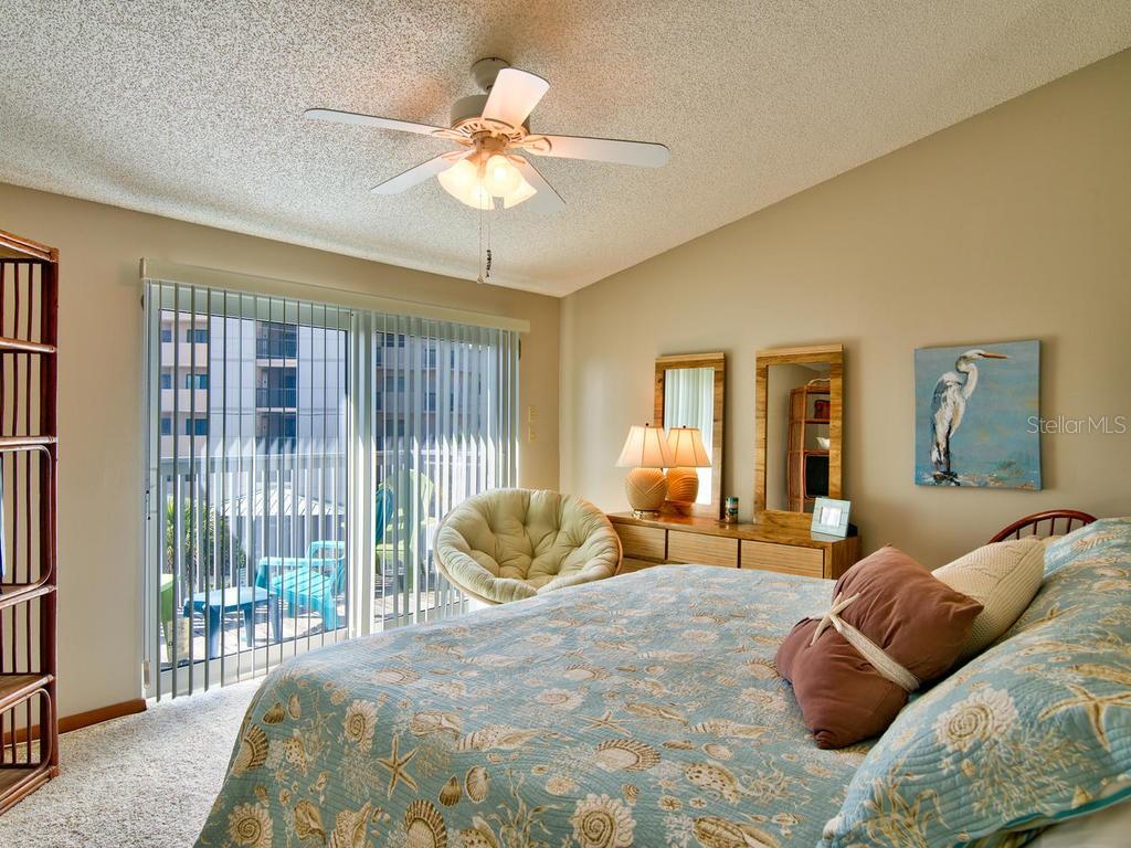 Image 7 of 46 For 2700 Gulf Boulevard 2