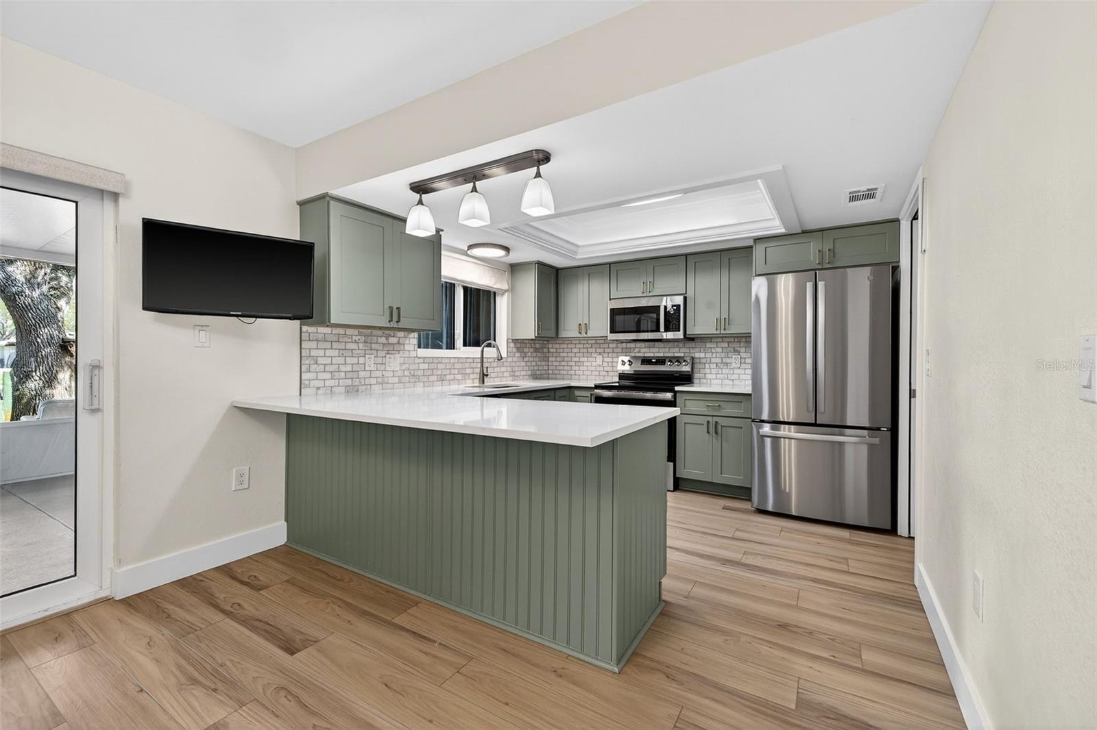 Image 11 of 48 For 6257 Cape Hatteras Way Ne 5