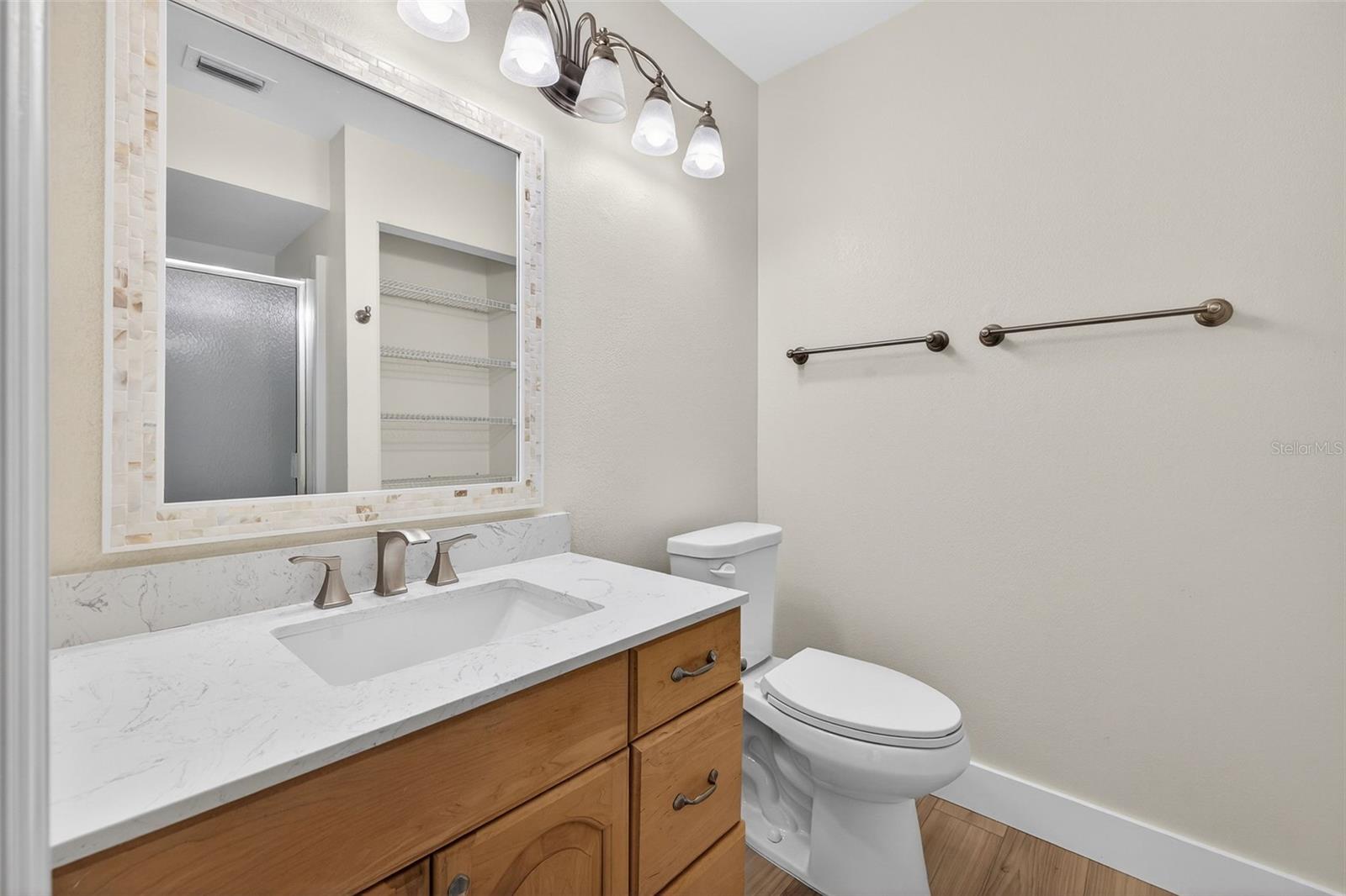 Image 17 of 48 For 6257 Cape Hatteras Way Ne 5