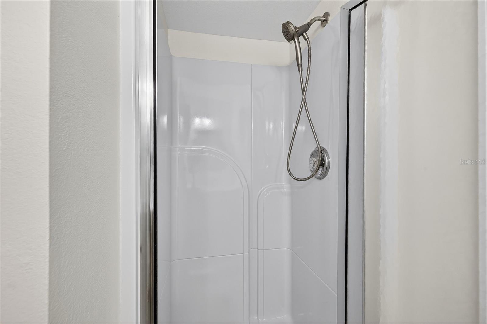 Image 18 of 48 For 6257 Cape Hatteras Way Ne 5