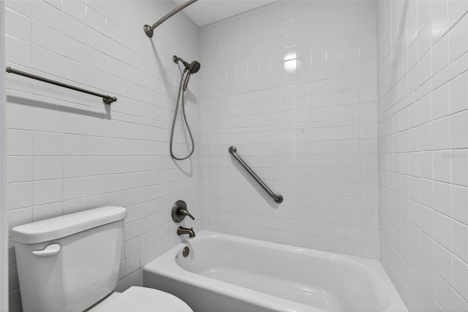 Image 22 of 48 For 6257 Cape Hatteras Way Ne 5