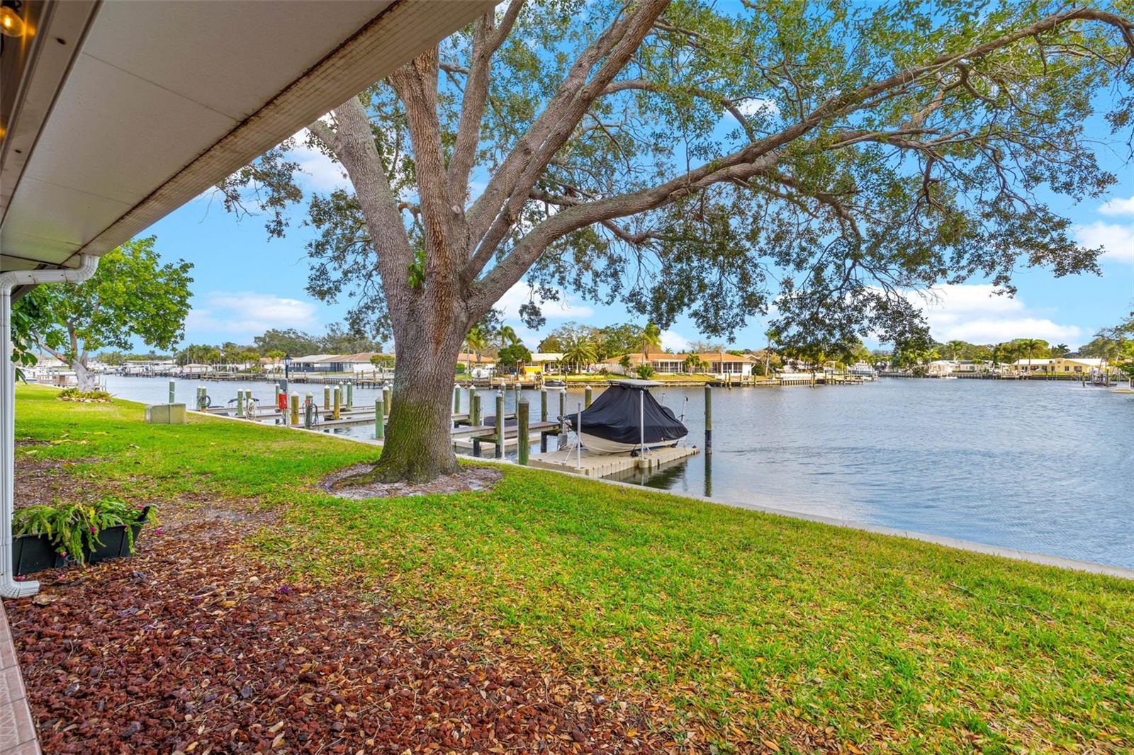 Image 37 of 48 For 6257 Cape Hatteras Way Ne 5