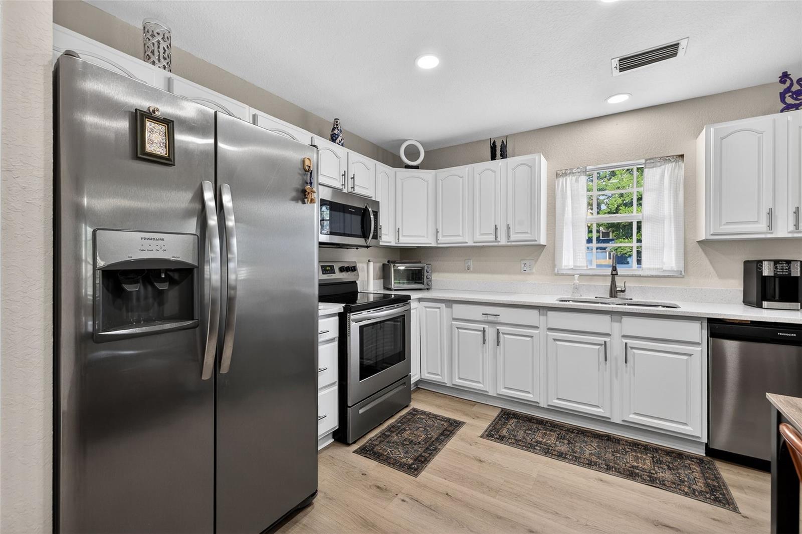 Image 10 of 23 For 2801 2nd Avenue S