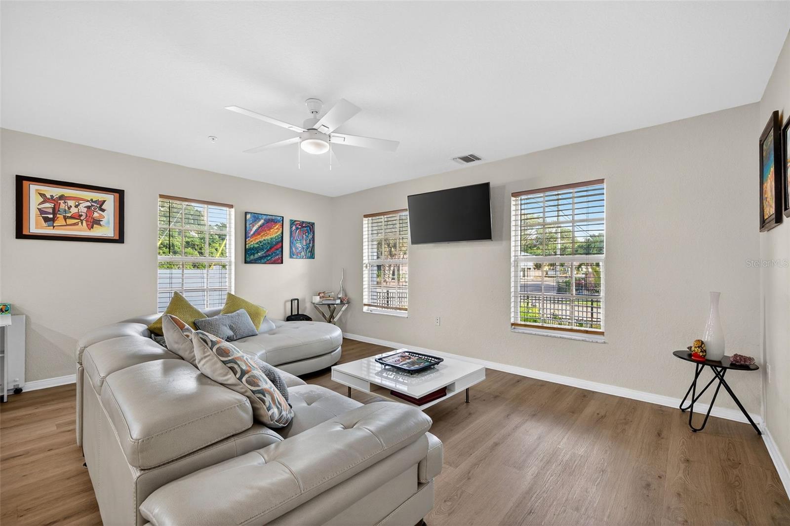 Image 7 of 23 For 2801 2nd Avenue S