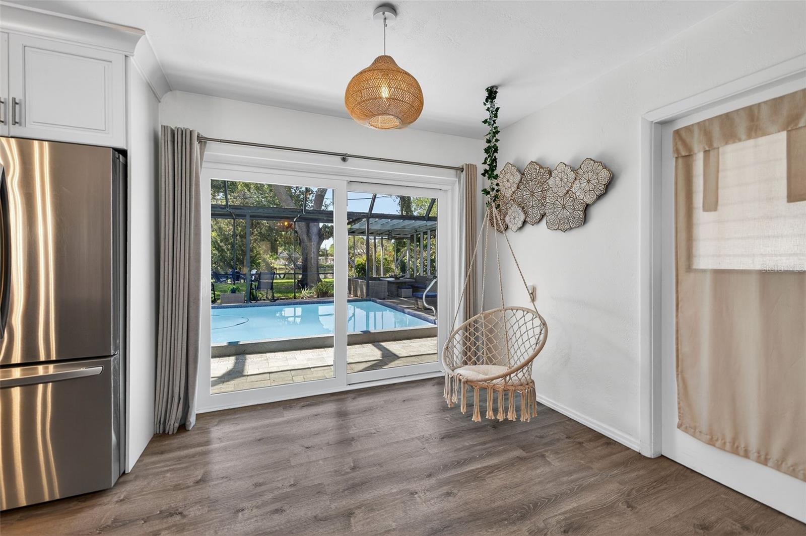 Image 12 of 45 For 1760 75th Avenue N