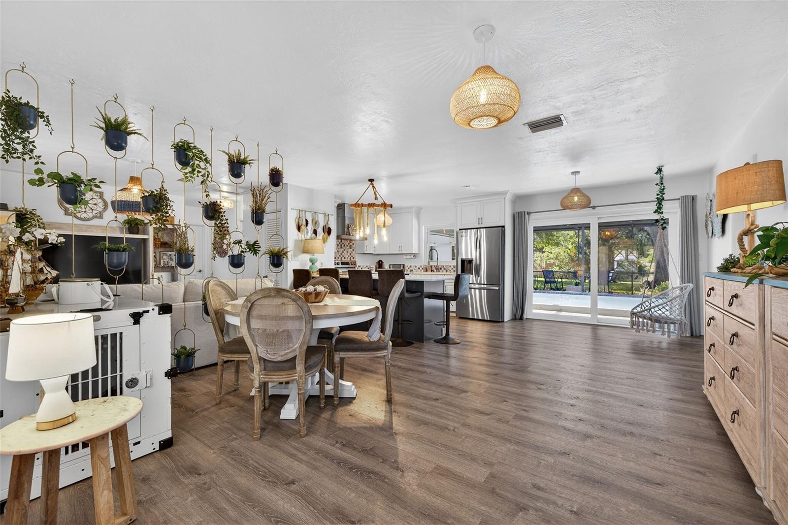 Image 5 of 45 For 1760 75th Avenue N