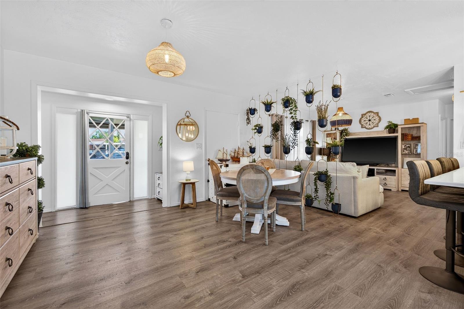 Image 6 of 45 For 1760 75th Avenue N