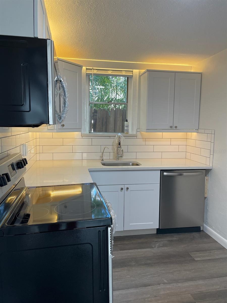 Image 15 of 38 For 2624 12th Street N 3