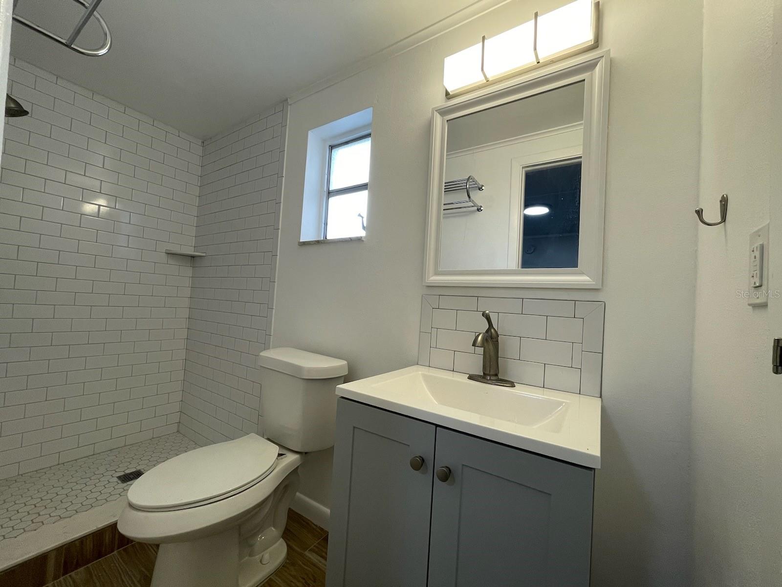 Image 21 of 38 For 2624 12th Street N 3