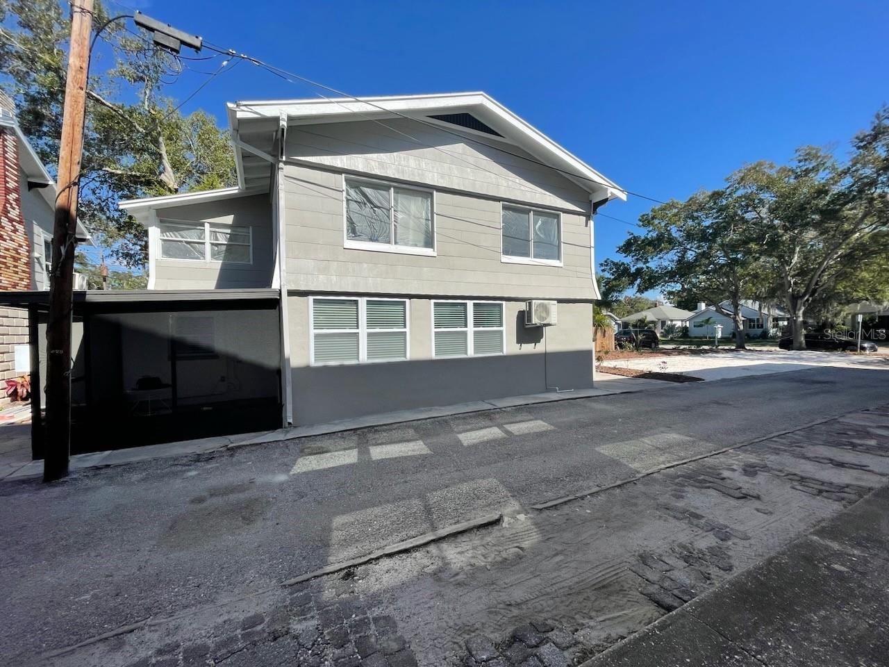 Image 22 of 38 For 2624 12th Street N 3