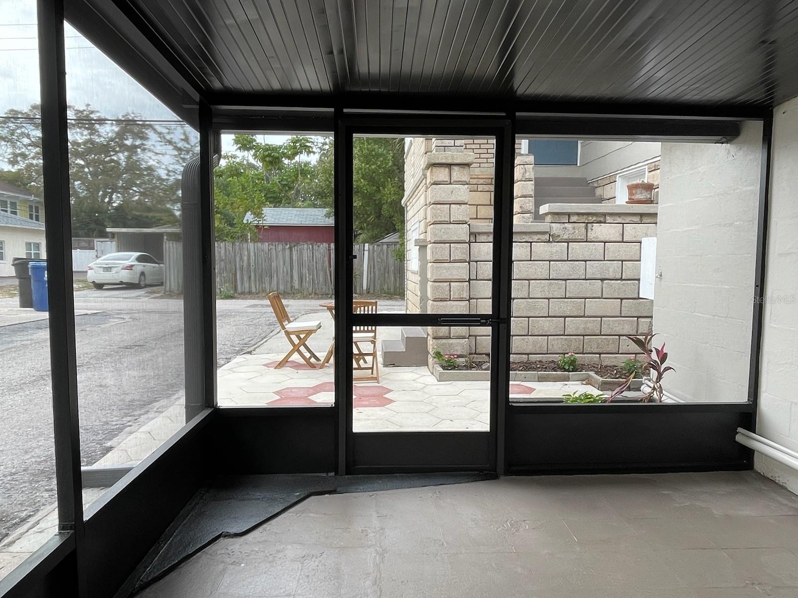 Image 3 of 38 For 2624 12th Street N 3