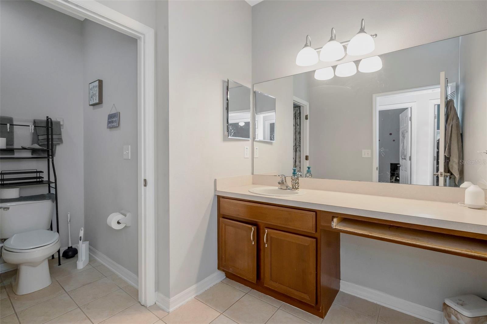 Image 16 of 43 For 6245 Desert Peace Avenue