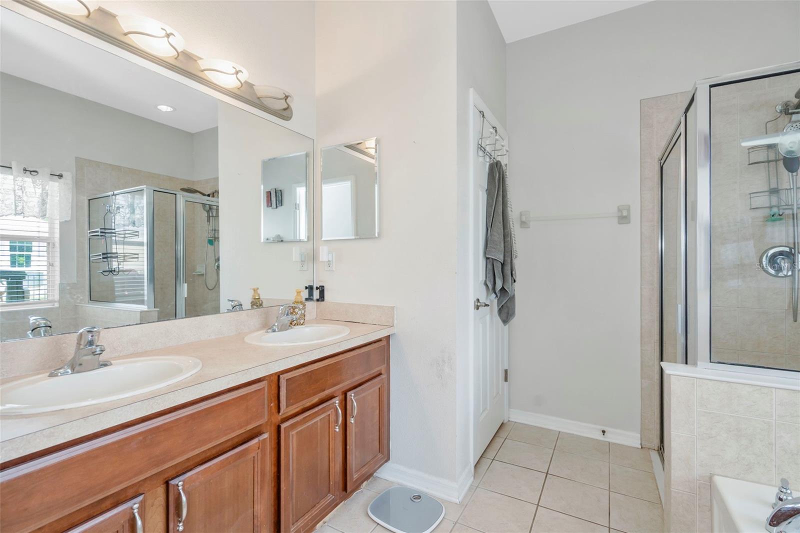 Image 24 of 43 For 6245 Desert Peace Avenue