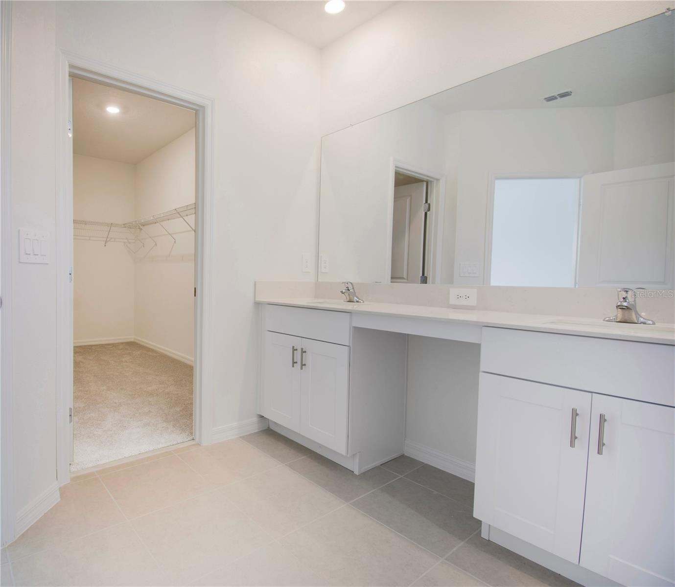 Image 23 of 49 For 3396 Lapis Lake Drive