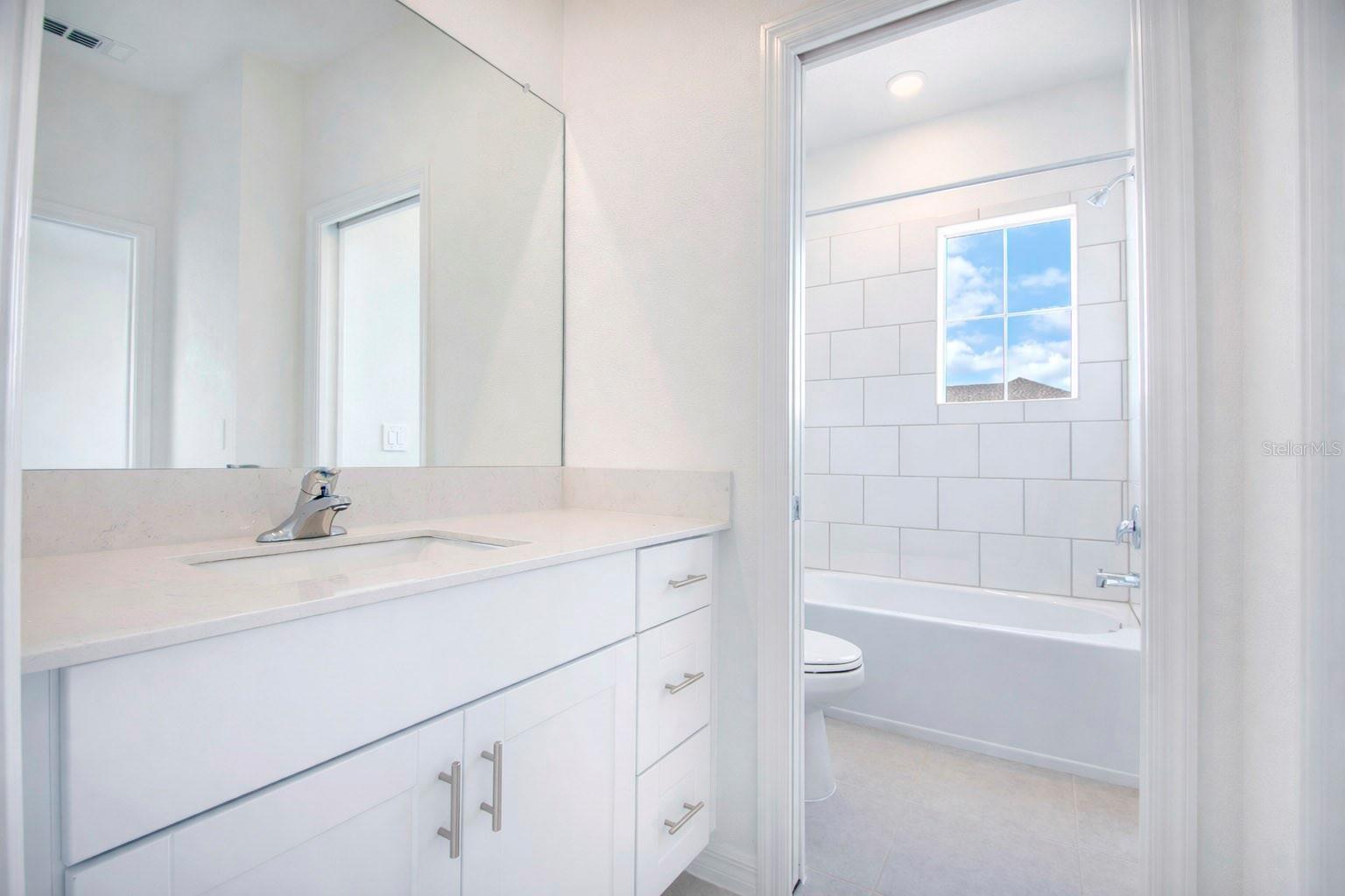 Image 31 of 49 For 3396 Lapis Lake Drive