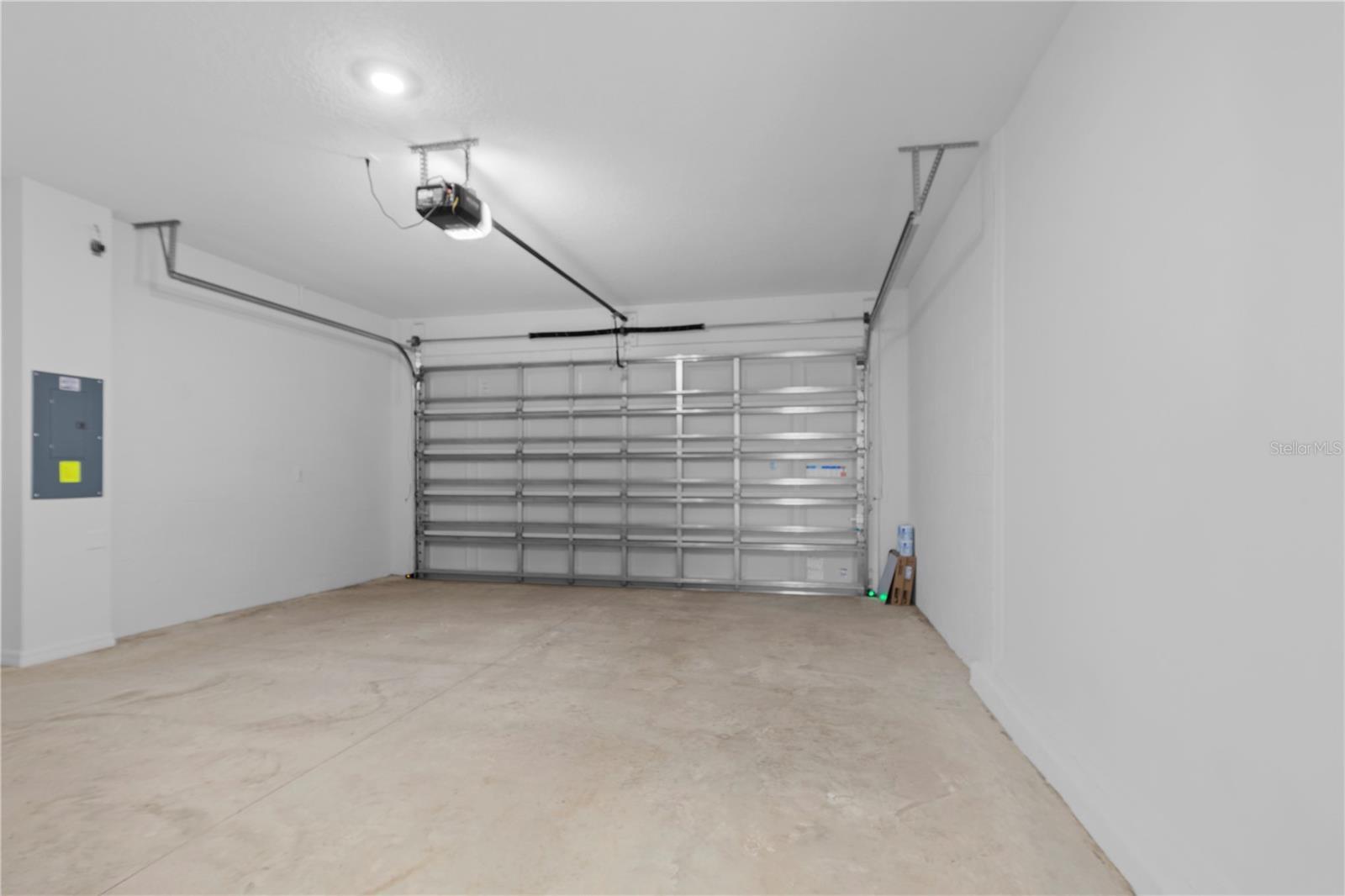 Image 33 of 49 For 3396 Lapis Lake Drive