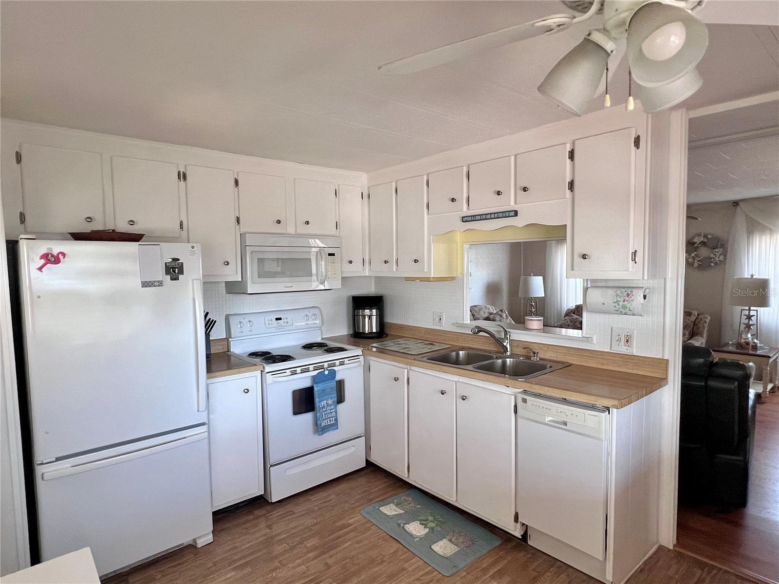 Image 12 of 78 For 1100 Belcher Road S 260