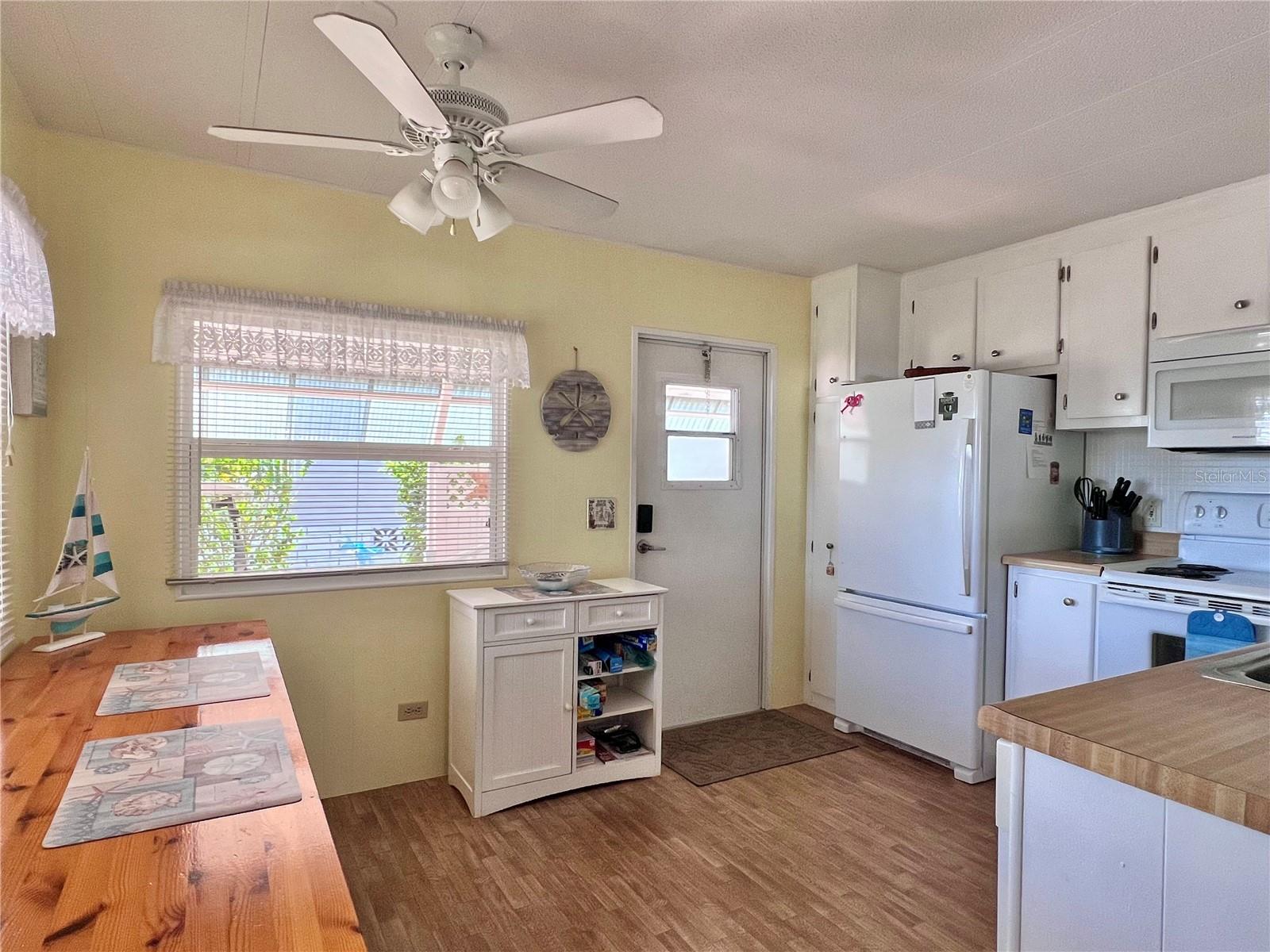 Image 13 of 78 For 1100 Belcher Road S 260