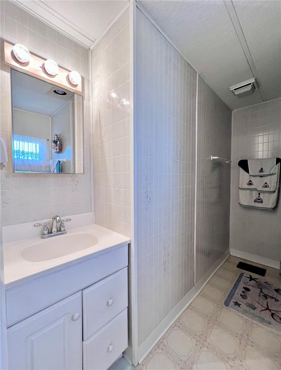 Image 40 of 78 For 1100 Belcher Road S 260