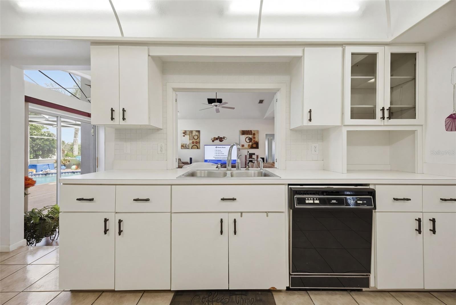 Image 10 of 29 For 13640 Morning Court