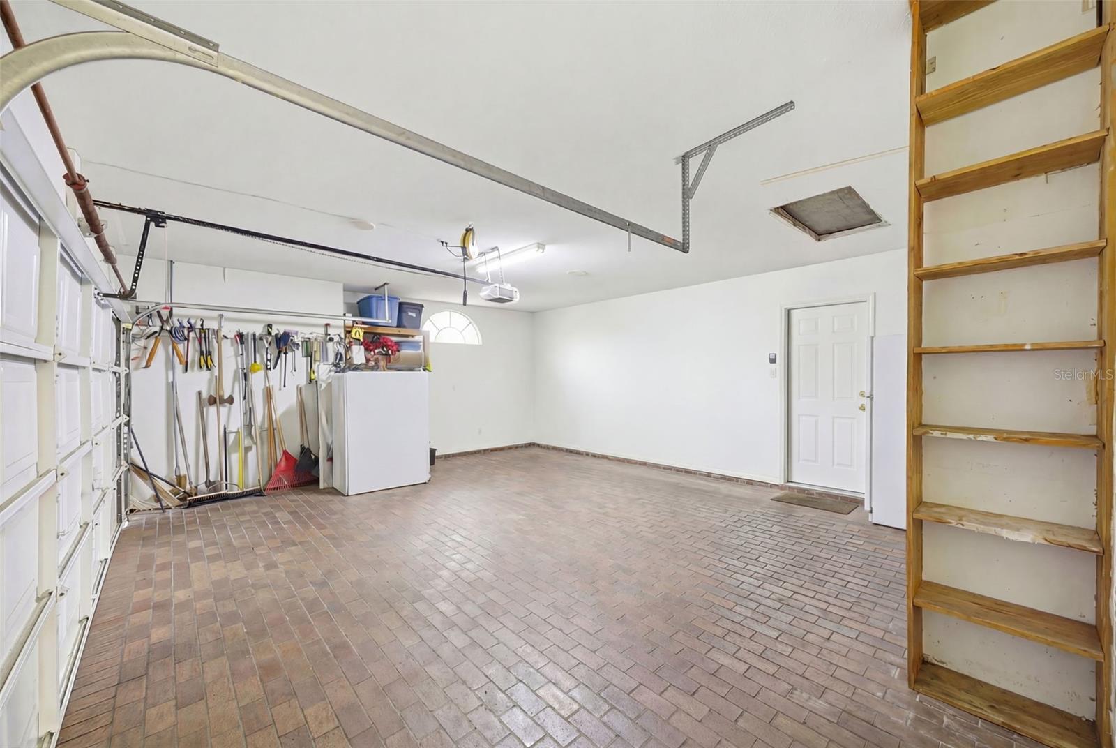 Image 22 of 29 For 13640 Morning Court