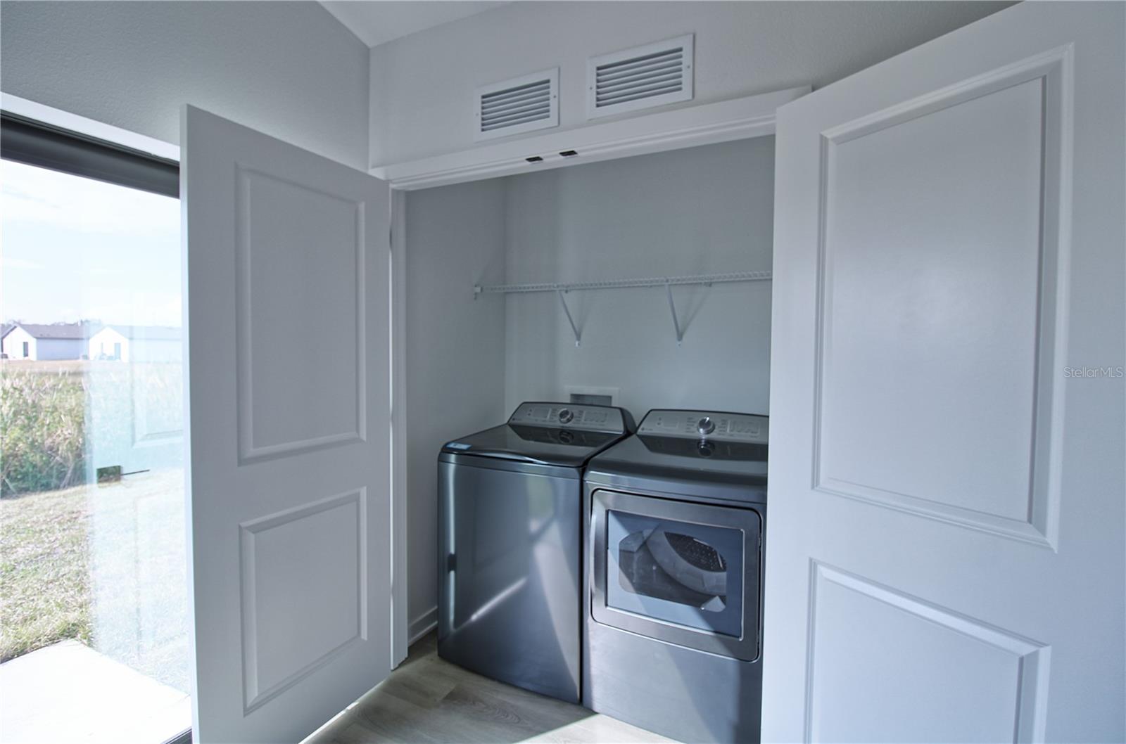 Image 6 of 20 For 1277 Ahoy Avenue