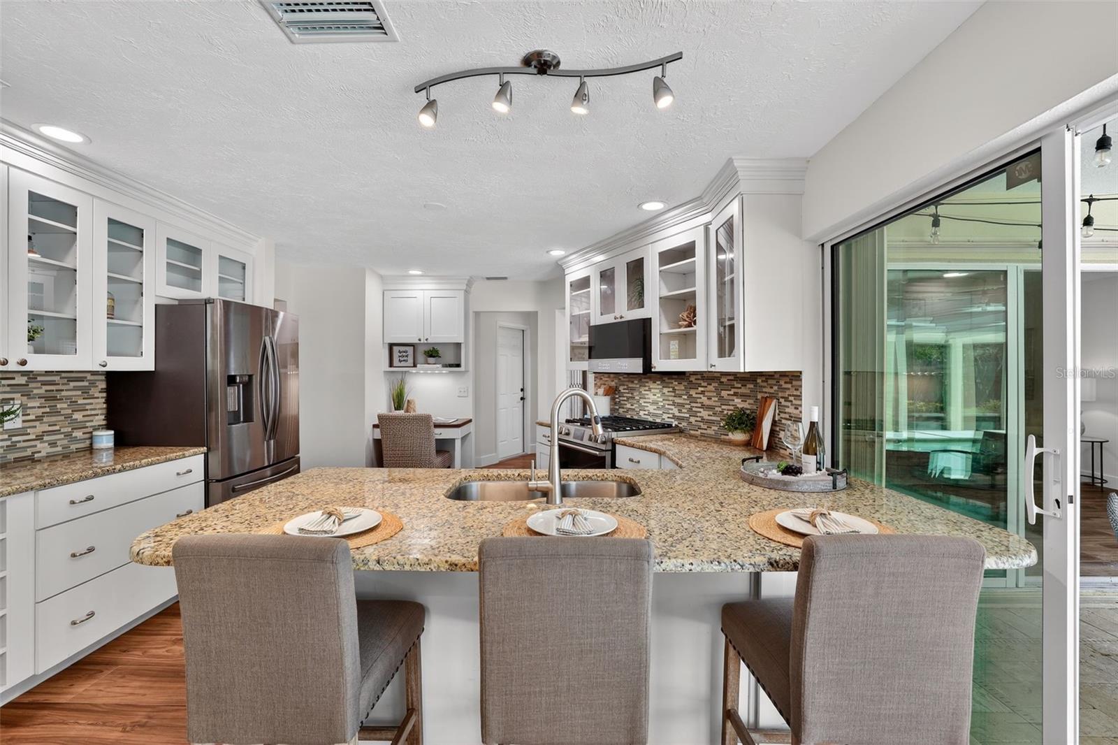 Image 15 of 37 For 1200 Eden Isle Boulevard Ne