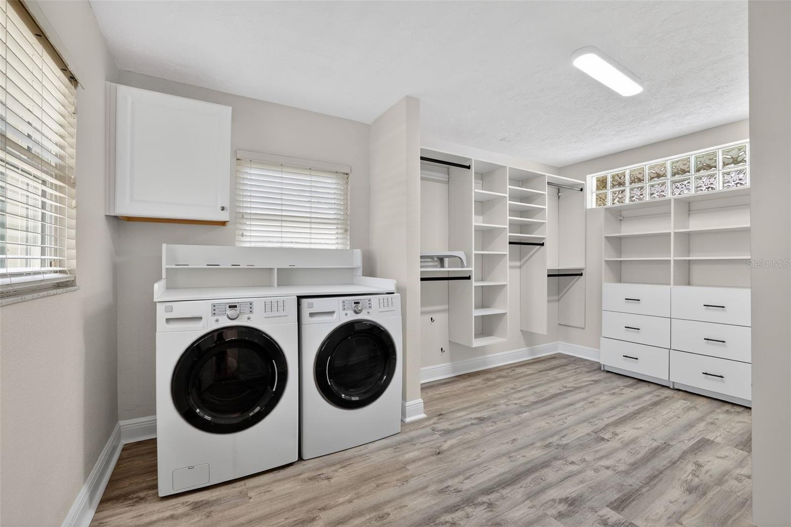 Image 26 of 37 For 1200 Eden Isle Boulevard Ne