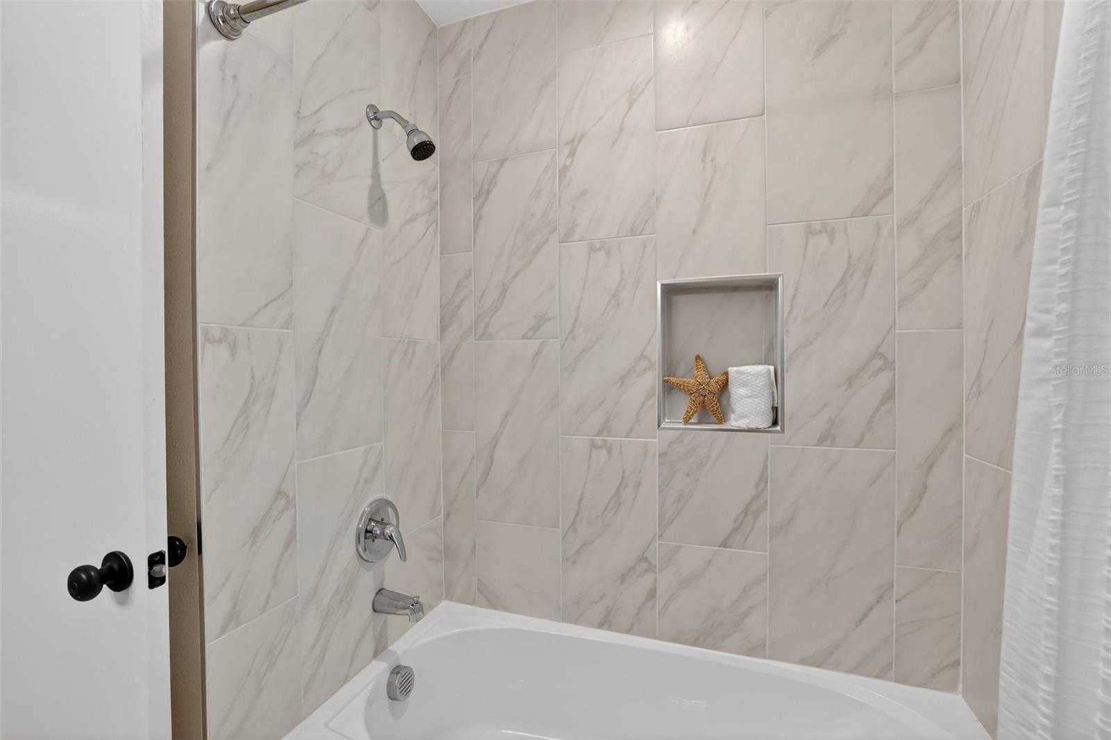 Image 34 of 37 For 1200 Eden Isle Boulevard Ne