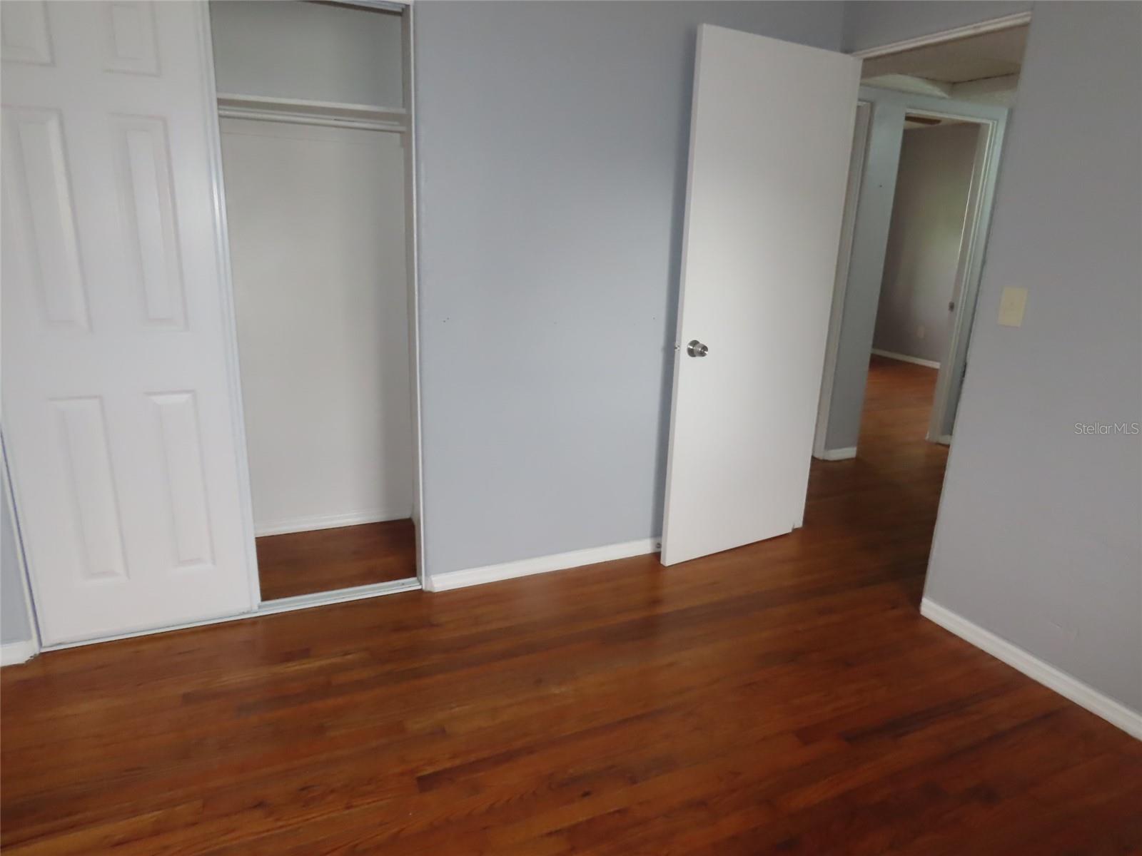 Image 13 of 19 For 5211 Jersey Avenue S