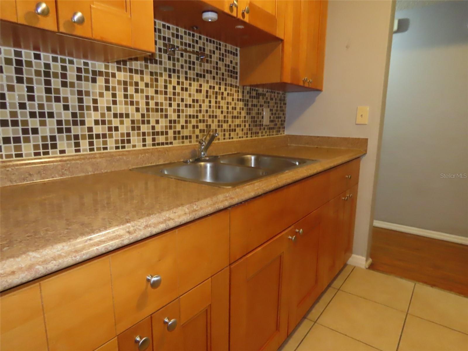 Image 6 of 19 For 5211 Jersey Avenue S