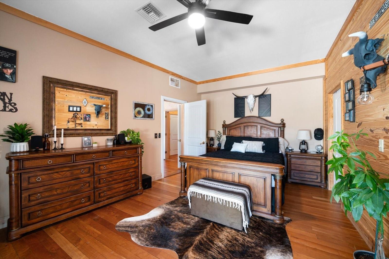 Listing photo id 25 for 7650 Whippoorwill Terrace