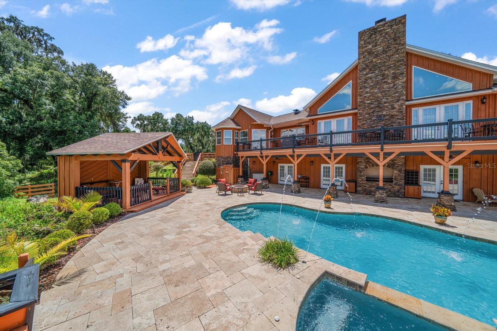 Listing photo id 27 for 7650 Whippoorwill Terrace