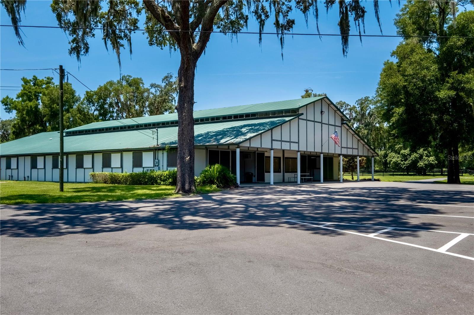 Listing photo id 45 for 7650 Whippoorwill Terrace