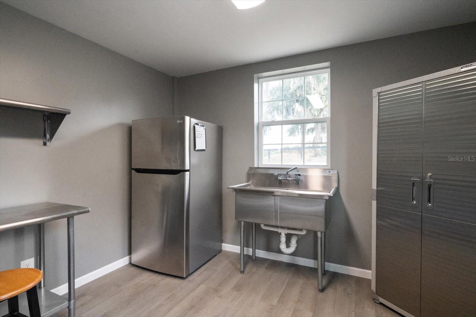 Listing photo id 58 for 7650 Whippoorwill Terrace