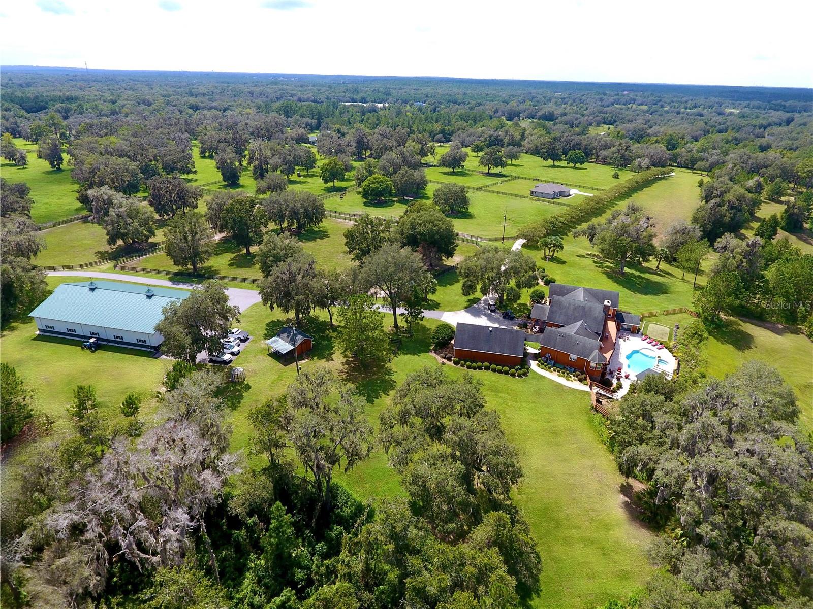 Listing photo id 69 for 7650 Whippoorwill Terrace