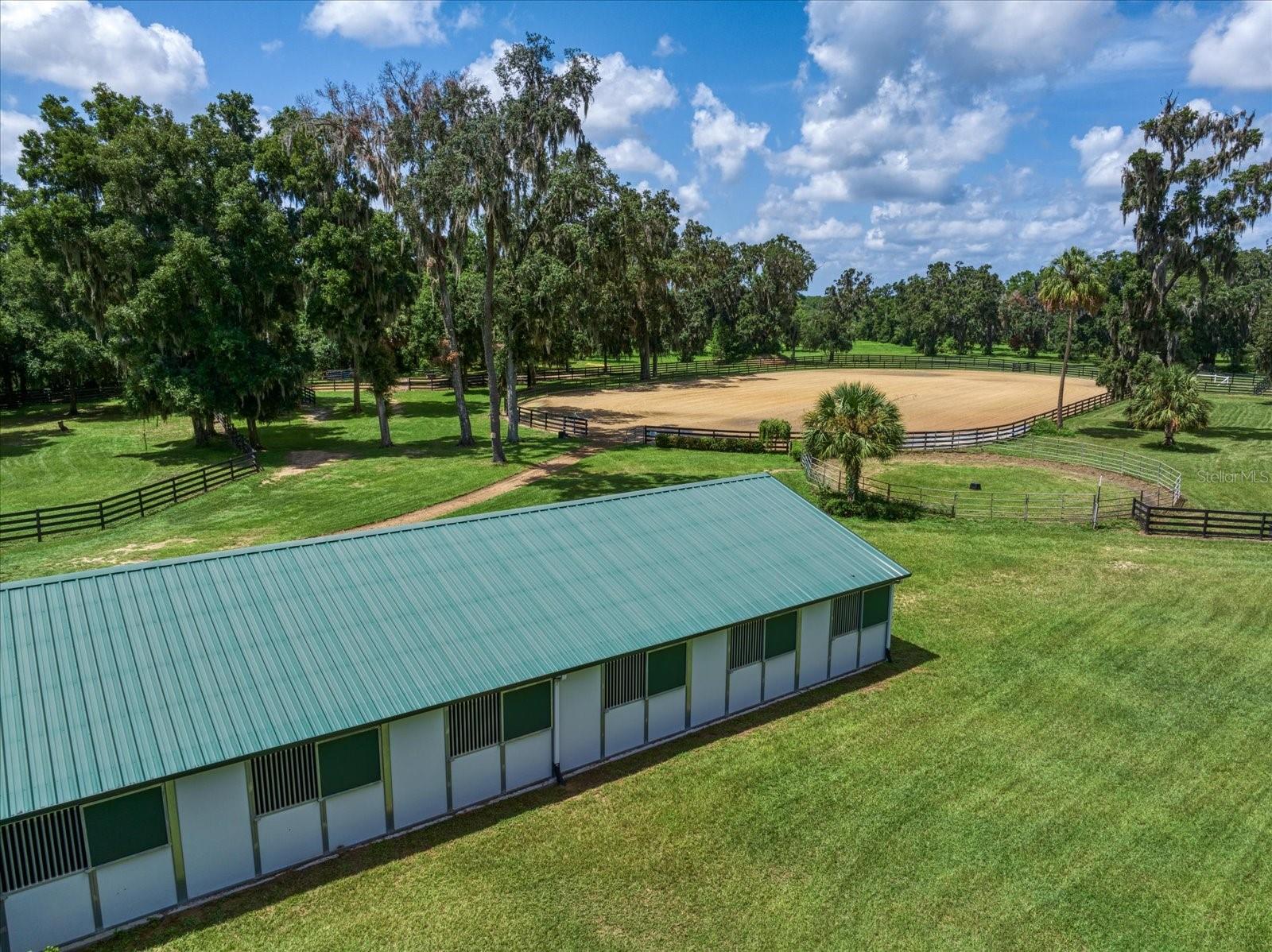 Listing photo id 71 for 7650 Whippoorwill Terrace