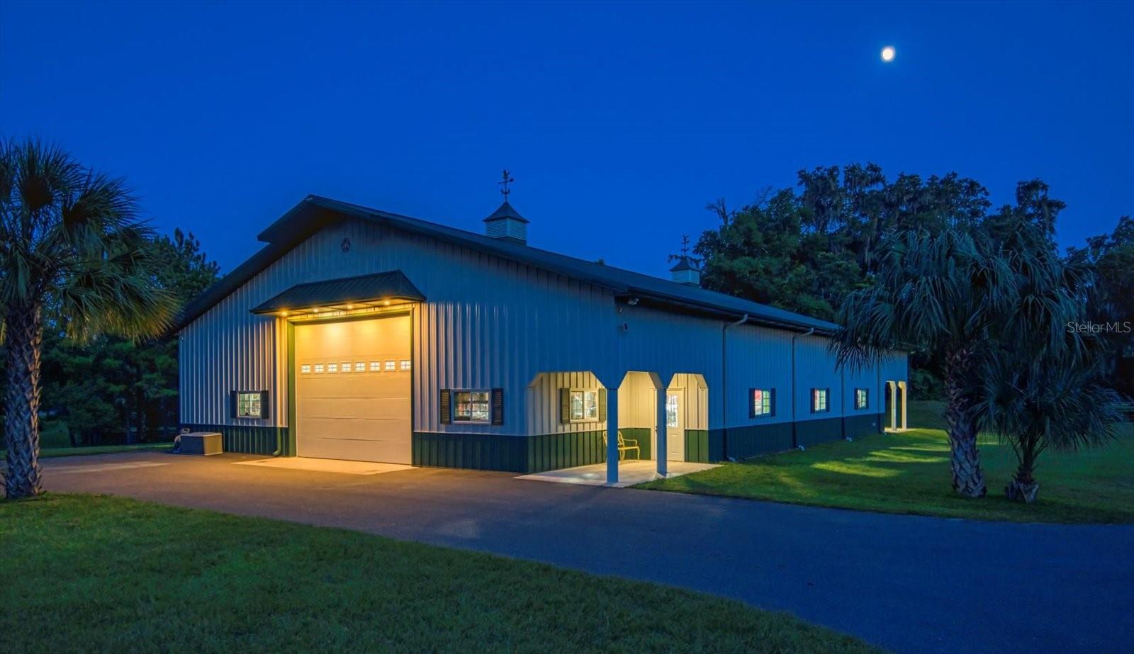 Listing photo id 87 for 7650 Whippoorwill Terrace