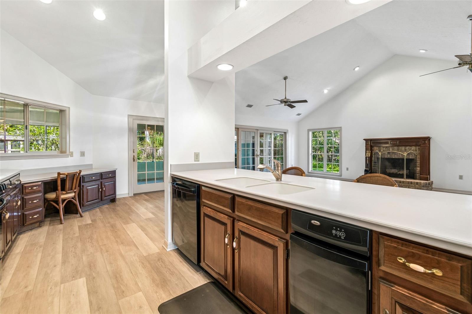 Listing photo id 27 for 2708 Bell Shoals Road