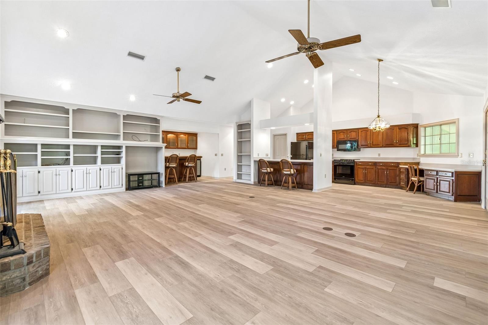 Listing photo id 28 for 2708 Bell Shoals Road