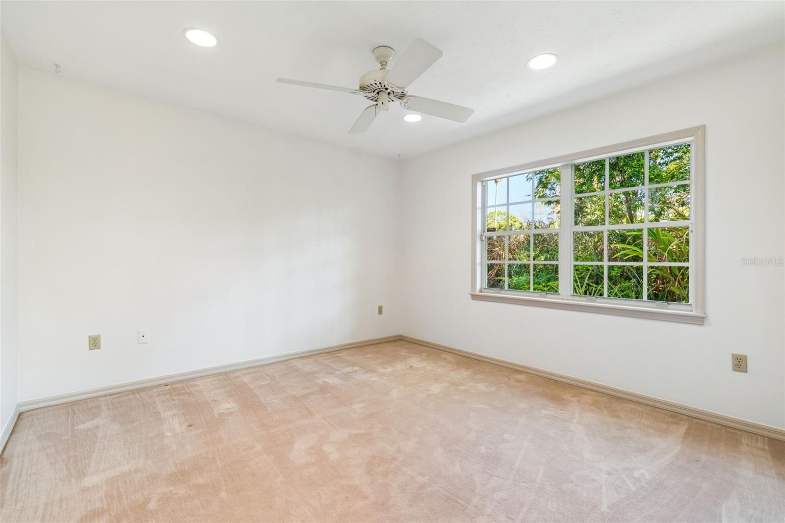 Listing photo id 46 for 2708 Bell Shoals Road