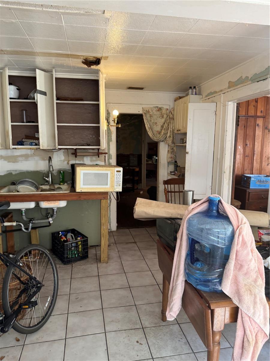 Image 9 of 20 For 707 Prospect Avenue