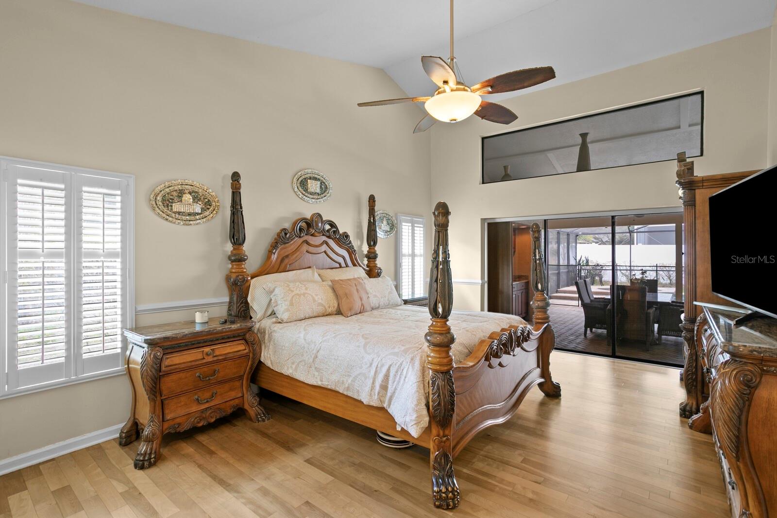 Listing photo id 20 for 11504 Moffat Place