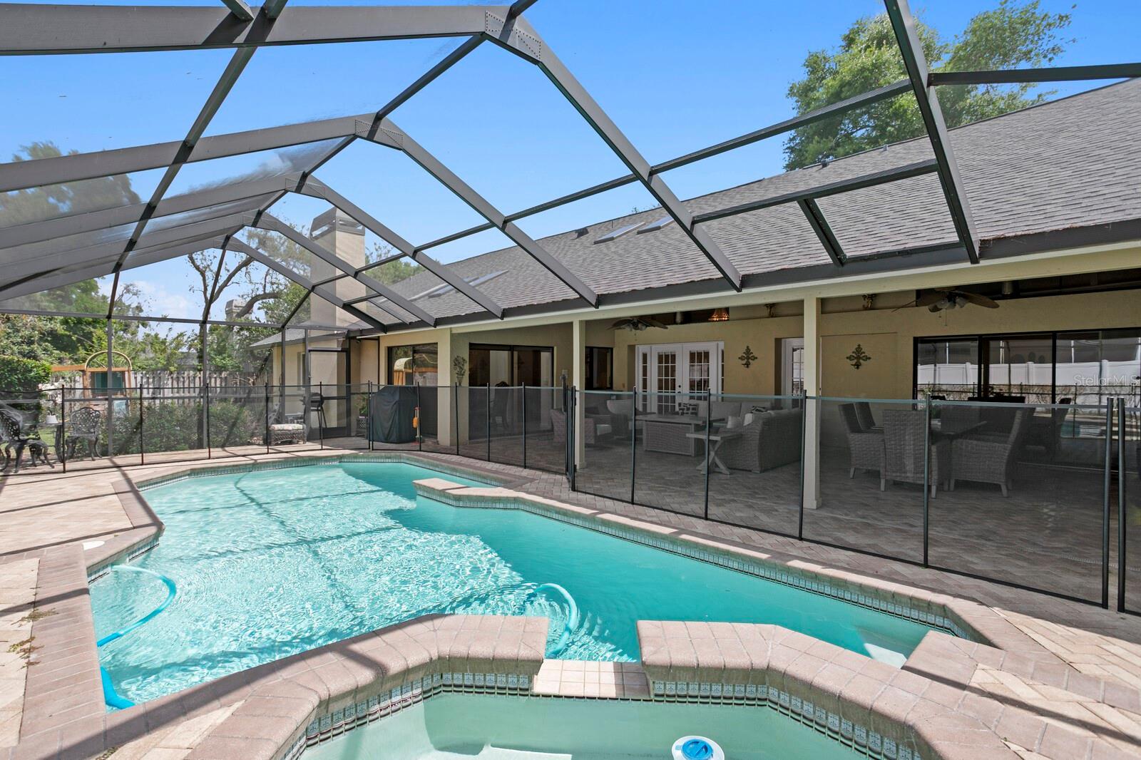 Listing photo id 42 for 11504 Moffat Place