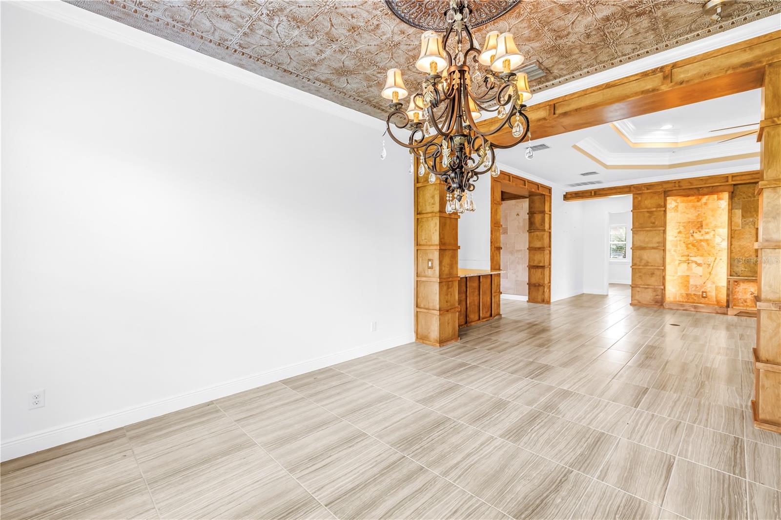 Image 11 of 56 For 15939 Cape Coral Drive