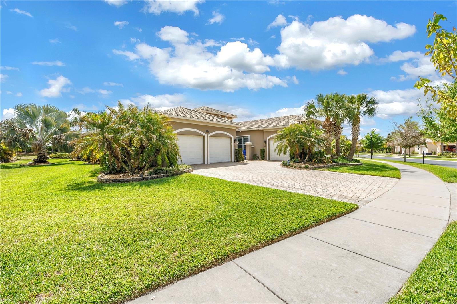 Image 34 of 56 For 15939 Cape Coral Drive